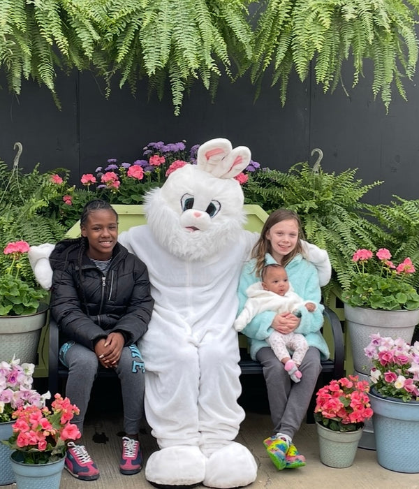 FREE Easter Bunny Visit w/food donation