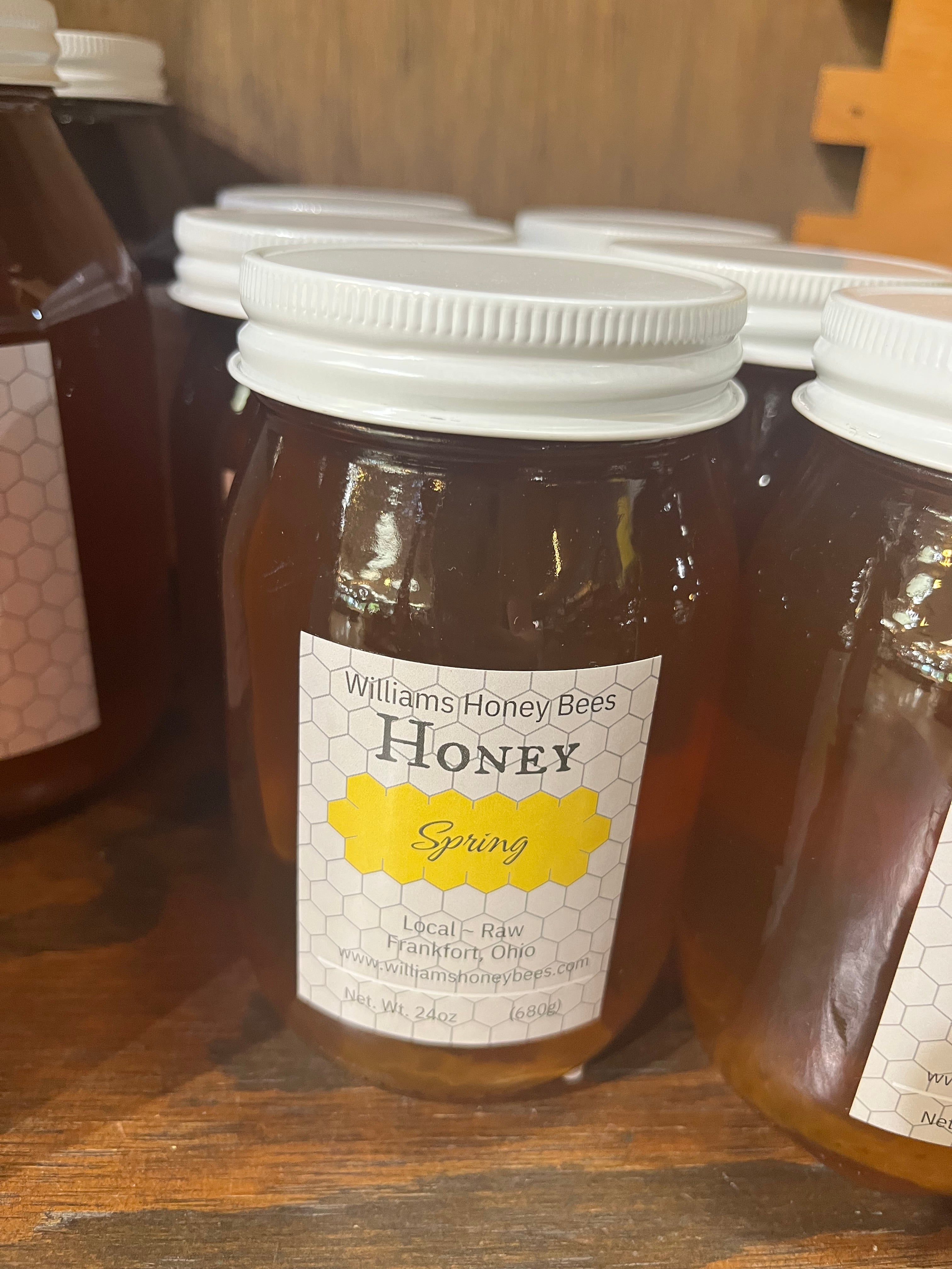 Williams Honey Bees 2lb.  Honey