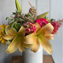Load image into Gallery viewer, Summer Blooms &amp; Bubbly
